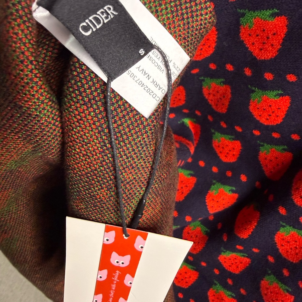 NWT Cider Strawberry Print Knit Mini Dress Size Small Spaghetti Strap - Picture 3 of 3